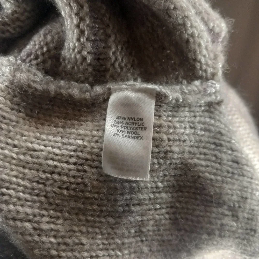 Hinge Grey Turtleneck Sweater - Picture 4 of 5